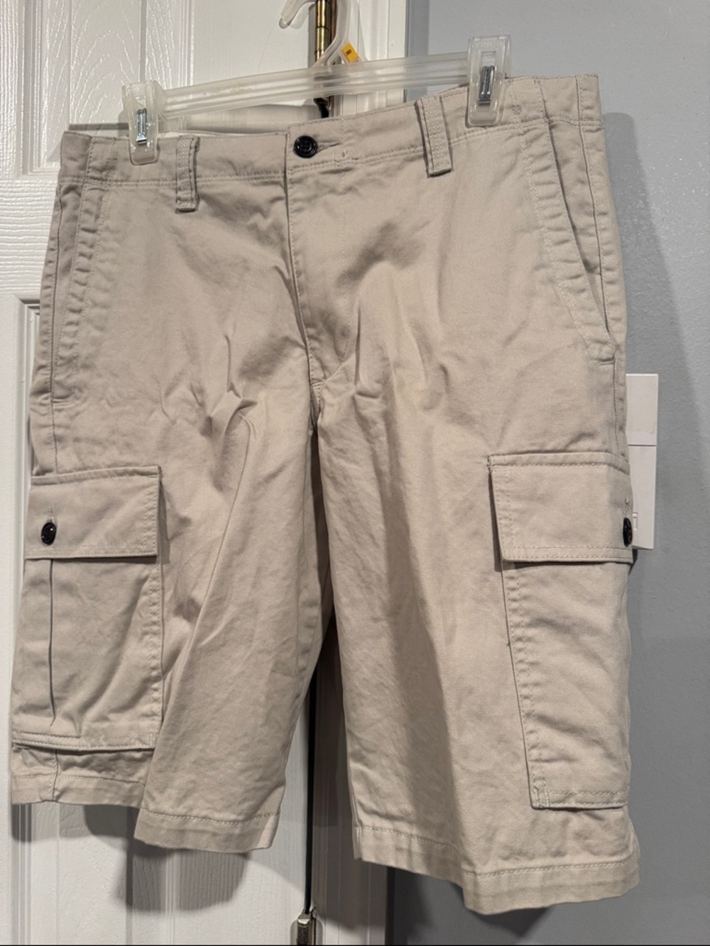 Dockers Beige Cargo Shorts with Side Flap Pockets